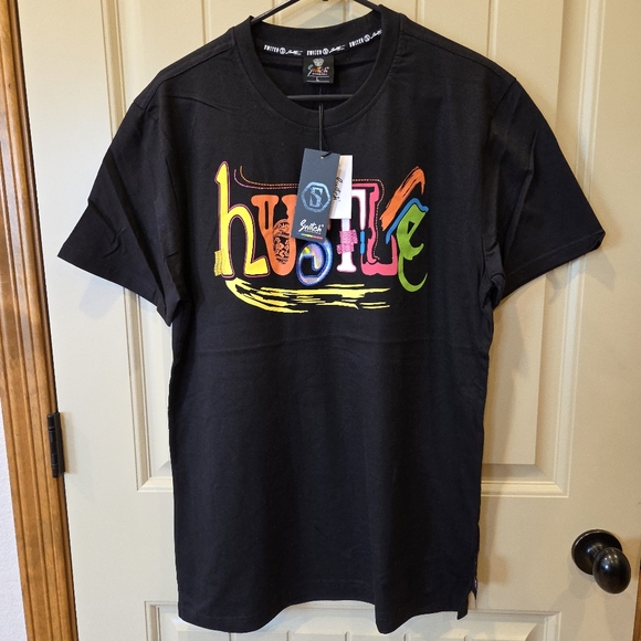 Switch Remarkable "Hustle" Limited Edition Graphic T-shirt Large New Streetwear - Picture 1 of 12